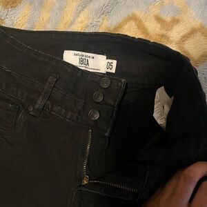 Refuge Denim IBIZA High-Waist Black Jeans - Size 05